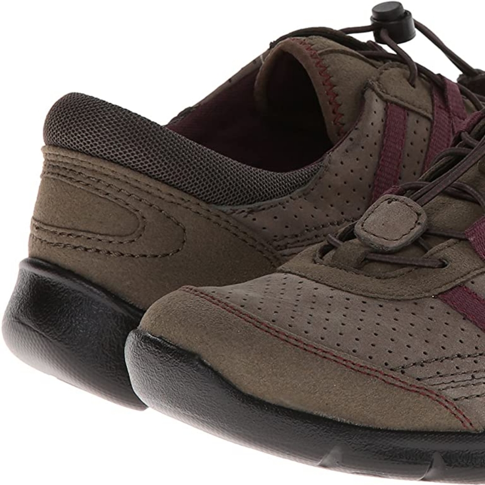 Clarks Hedge Tipi Walking Show